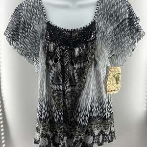 One world western boho Blouse Women's Medium Short Sleeve Scoopneck Stretch W120